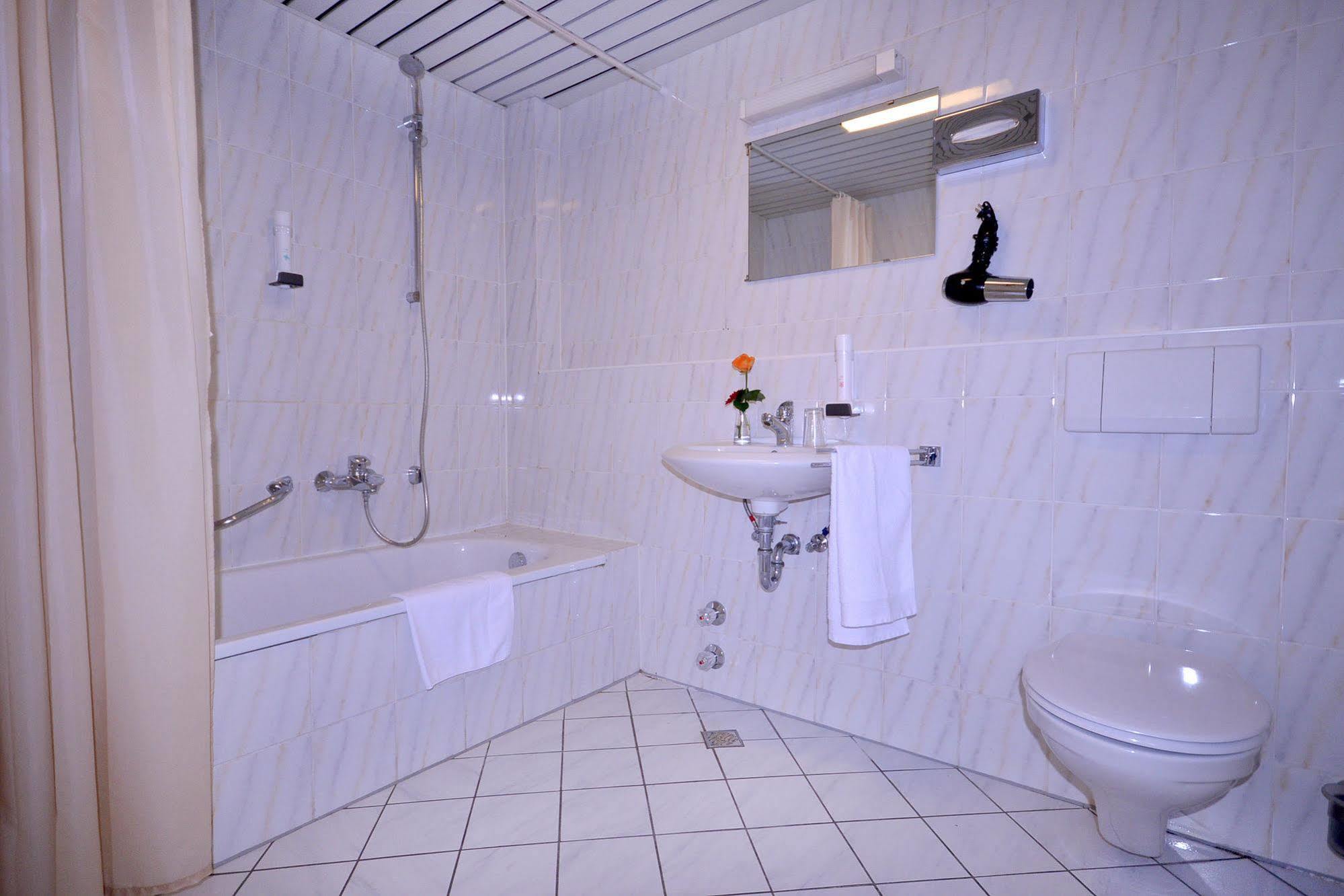 Alpha Hotel Garni Dietzenbach Luaran gambar